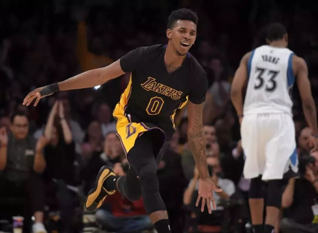 德媒：孔帕尼给所有没有国家队比赛任务的球员放了一周假（德媒：孔帕尼为无国家队比赛任务球员安排一周假期）