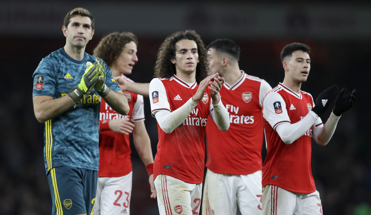 最想和哪个现役球员踢球？马克莱莱：姆巴佩和维尼修斯（马克莱莱点名最想合作的现役球员：姆巴佩与维尼修斯）