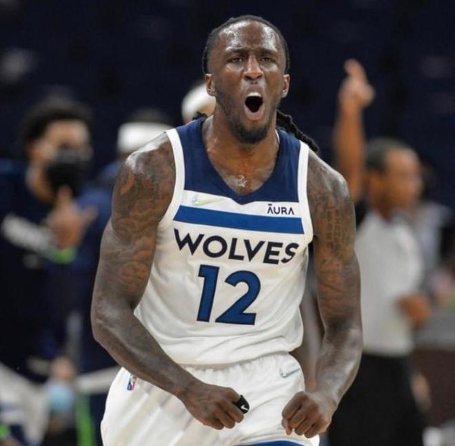 NBA：勇士击败森林狼 库里三分火力全开（NBA：勇士击退森林狼 库里三分如雨）