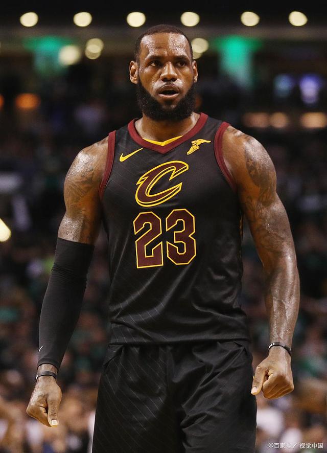 足球意甲争四形势混乱，7队争3名额（意甲前四混战：七队争三席）