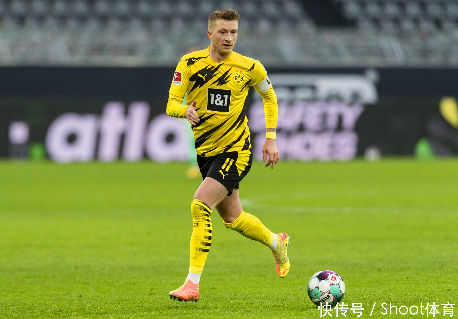 足球世界杯新晋黑马诞生，打法凶猛引世界关注（足球世界杯黑马崛起，凶悍打法引发全球关注）