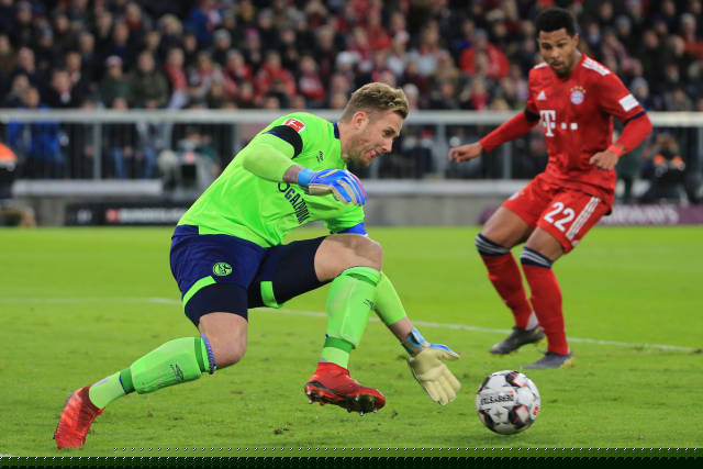 欧文突破防守造成杀伤球成功（欧文强突防线造犯规并打成）