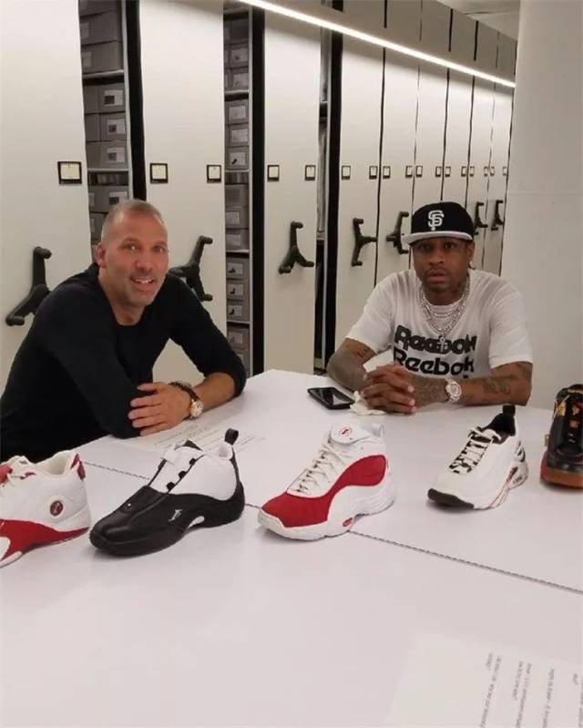 川超分区赛最佳阵出炉：南充门将成为票王，网红向男入选二阵（川超分区赛最佳阵公布：南充门将加冕票王，网红向男跻身二阵）