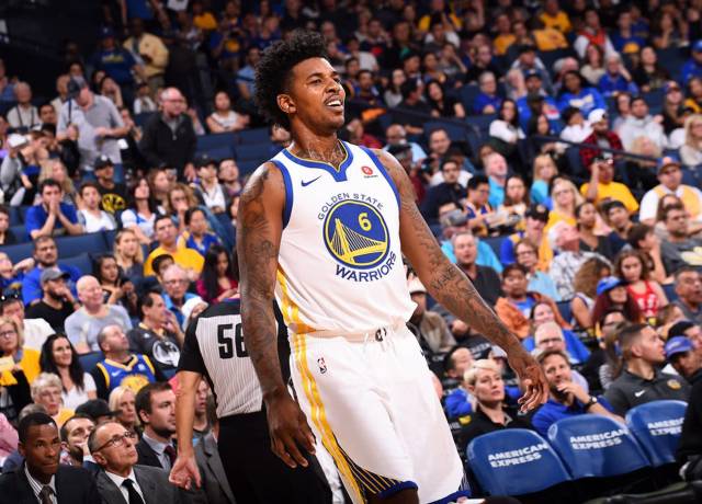 英超半场：卡什禁区后点抽射破门，维拉暂1-0阿森纳（英超半场：卡什后点抽射得手，维拉暂以1-0领先阿森纳）