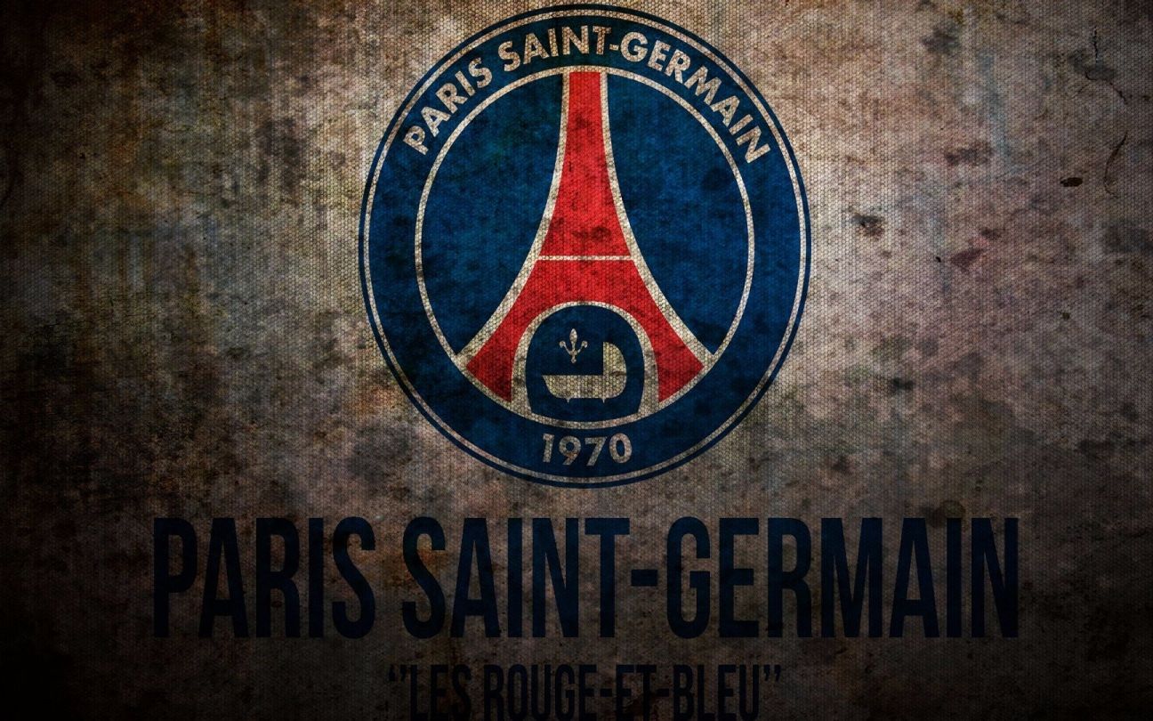 穆罕默德·萨拉赫因表现不佳和言论引发争议，被利物浦球迷认为职业生涯已结束，可能告别俱乐部。（状态低迷与言论风波，萨拉赫遭利物浦球迷视为生涯将尽，或告别红军）