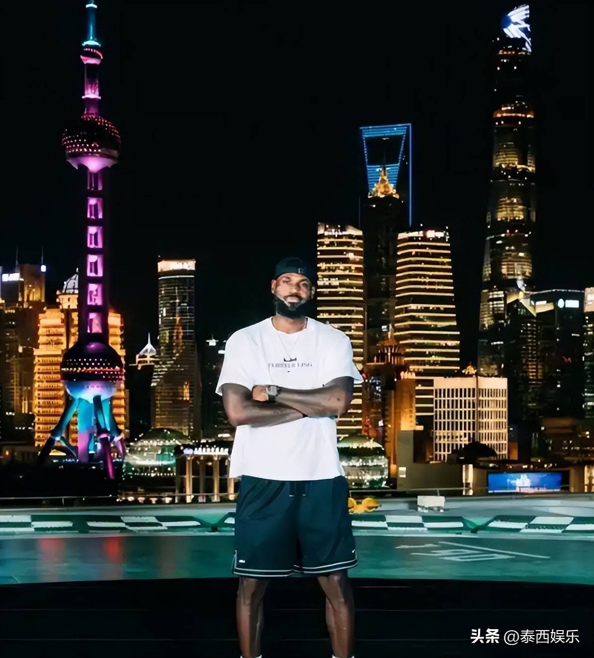 次节前7次出手全部命中！杜兰特半场21分4篮板5助攻（第二节开局7投全中，杜兰特半场砍下21分4篮板5助攻）