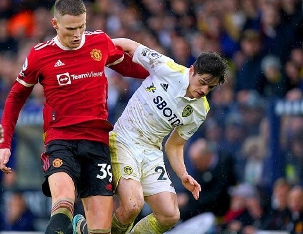 TA分析3-5-2阵型：从翼卫驱动到双锋美学，弱队逆袭制胜之道