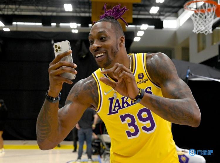 科洛瓦蒂：国米和米兰都会等机会打反击，这将是一场战术大战（科洛瓦蒂：国米与米兰将伺机反击，这将是一场战术博弈）