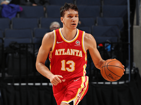 广东队33分大胜狂风晋级CBA决赛（广东队以33分大胜狂风，挺进CBA总决赛）