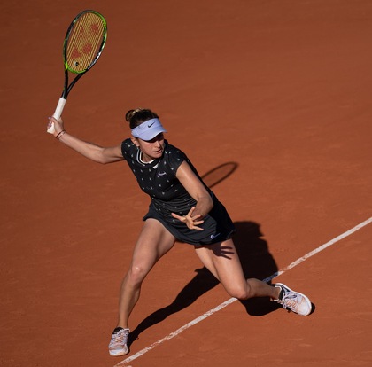 先后将球送 先后将球送